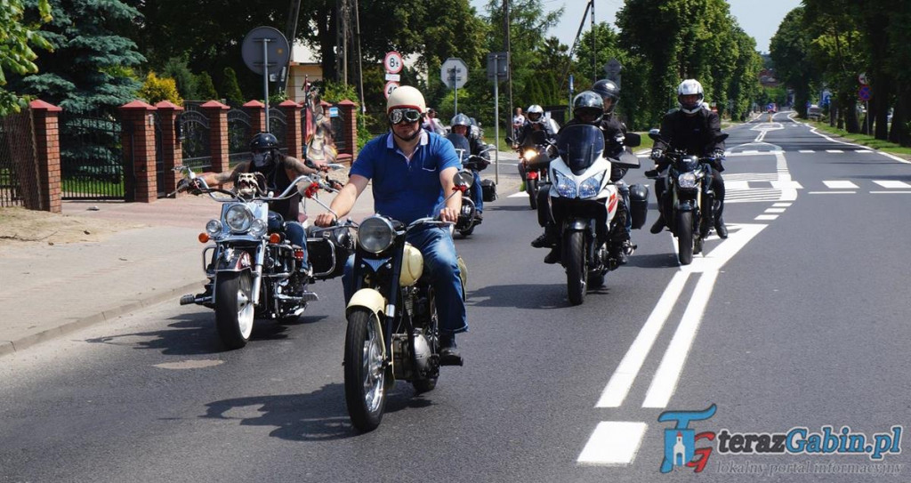 Przez gminę Gąbin przejechała wielka parada motocyklowa. Z okazji Dni Gąbina. [zdjęcia, film]