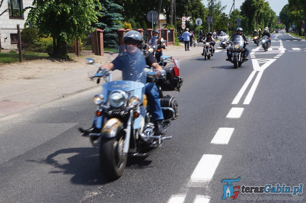 Przez gminę Gąbin przejechała wielka parada motocyklowa. Z okazji Dni Gąbina. [zdjęcia, film]