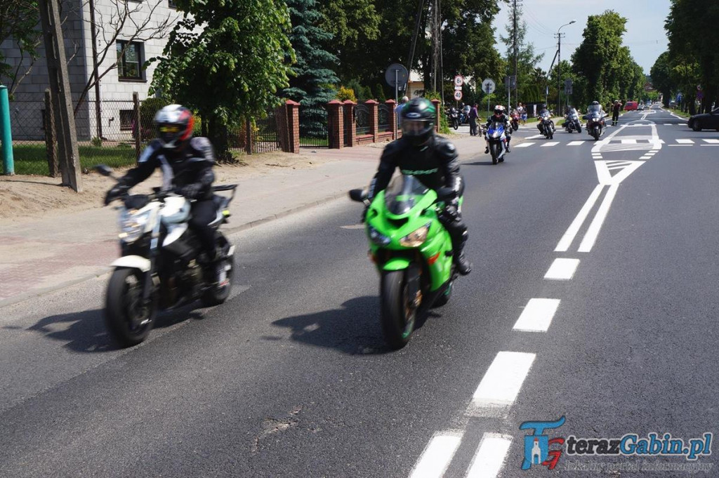 Przez gminę Gąbin przejechała wielka parada motocyklowa. Z okazji Dni Gąbina. [zdjęcia, film]
