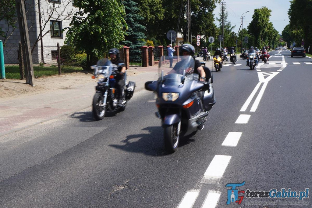 Przez gminę Gąbin przejechała wielka parada motocyklowa. Z okazji Dni Gąbina. [zdjęcia, film]