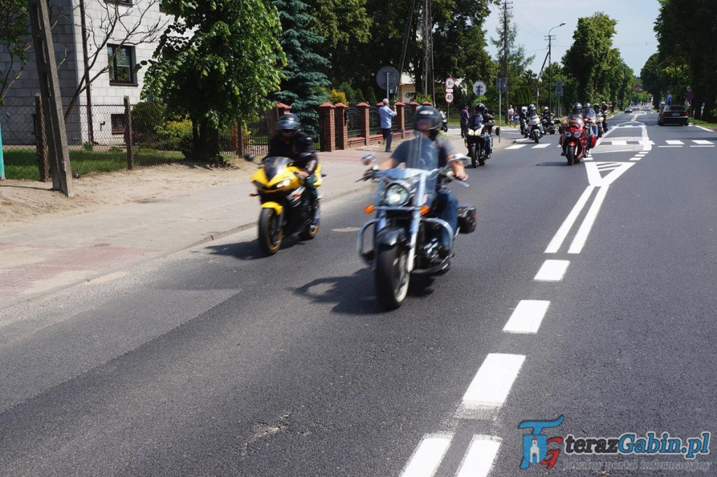 Przez gminę Gąbin przejechała wielka parada motocyklowa. Z okazji Dni Gąbina. [zdjęcia, film]