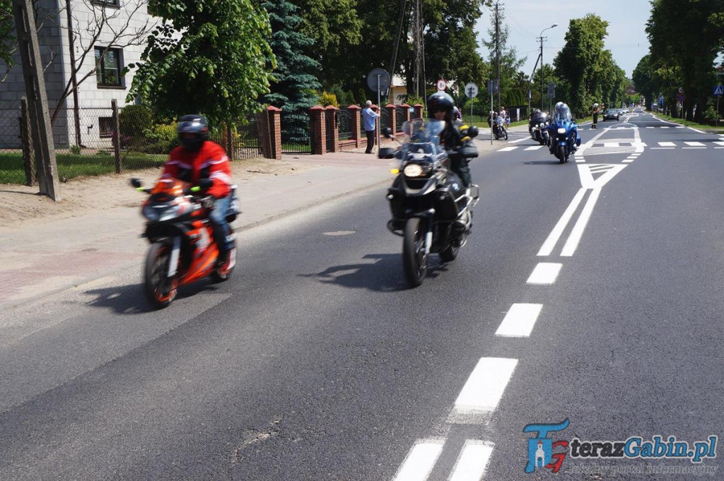 Przez gminę Gąbin przejechała wielka parada motocyklowa. Z okazji Dni Gąbina. [zdjęcia, film]