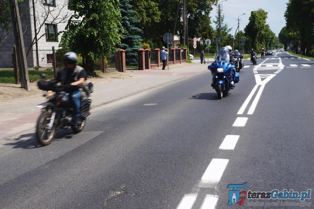 Przez gminę Gąbin przejechała wielka parada motocyklowa. Z okazji Dni Gąbina. [zdjęcia, film]