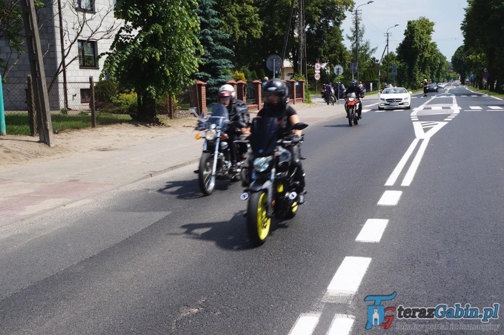 Przez gminę Gąbin przejechała wielka parada motocyklowa. Z okazji Dni Gąbina. [zdjęcia, film]