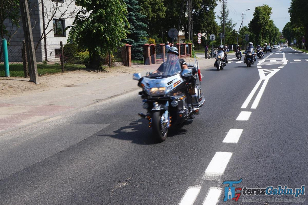 Przez gminę Gąbin przejechała wielka parada motocyklowa. Z okazji Dni Gąbina. [zdjęcia, film]