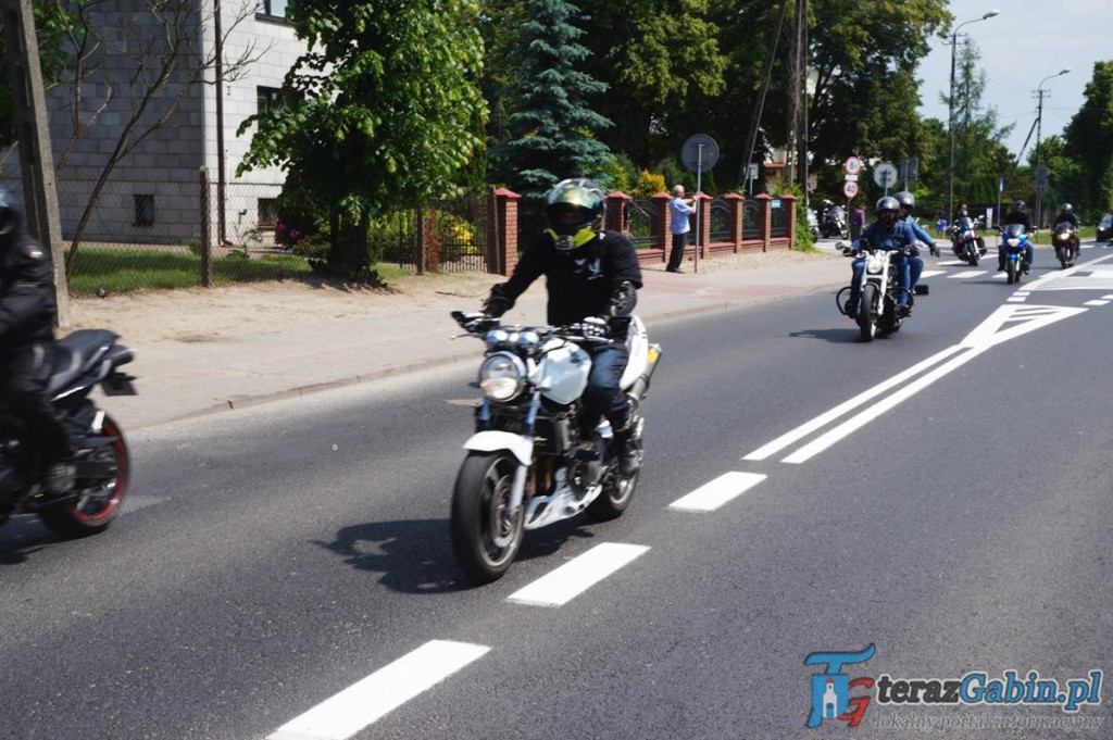 Przez gminę Gąbin przejechała wielka parada motocyklowa. Z okazji Dni Gąbina. [zdjęcia, film]
