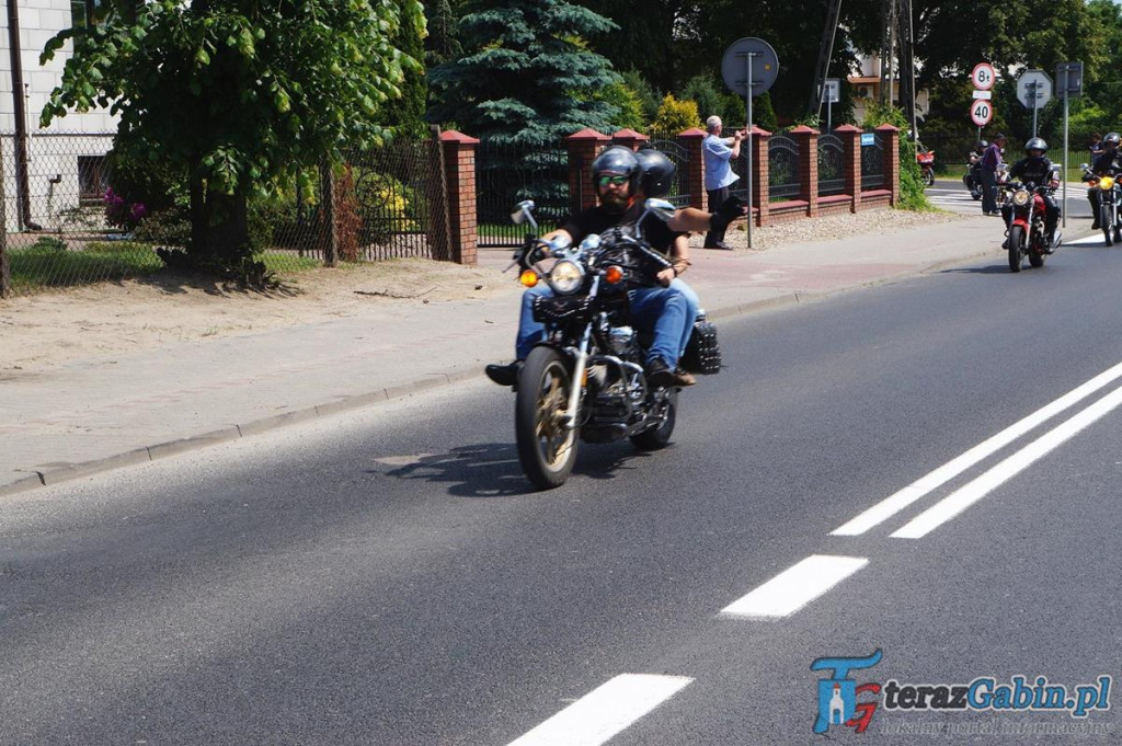 Przez gminę Gąbin przejechała wielka parada motocyklowa. Z okazji Dni Gąbina. [zdjęcia, film]