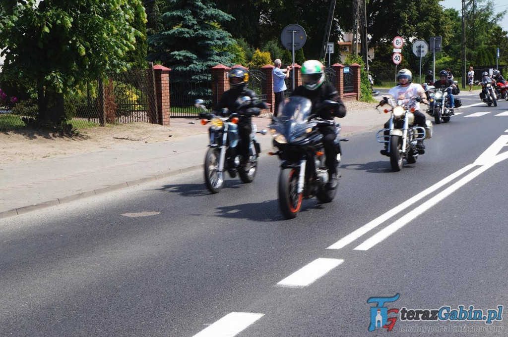 Przez gminę Gąbin przejechała wielka parada motocyklowa. Z okazji Dni Gąbina. [zdjęcia, film]