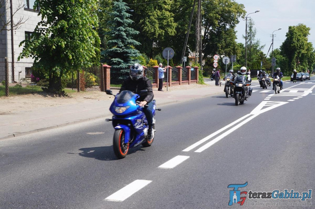 Przez gminę Gąbin przejechała wielka parada motocyklowa. Z okazji Dni Gąbina. [zdjęcia, film]