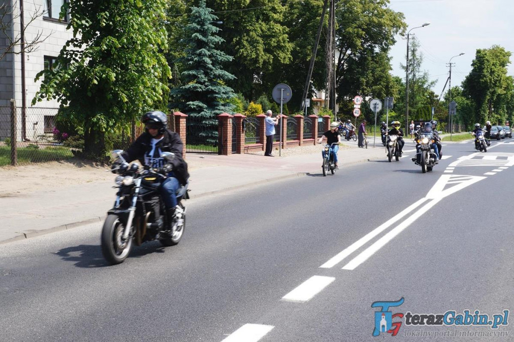 Przez gminę Gąbin przejechała wielka parada motocyklowa. Z okazji Dni Gąbina. [zdjęcia, film]