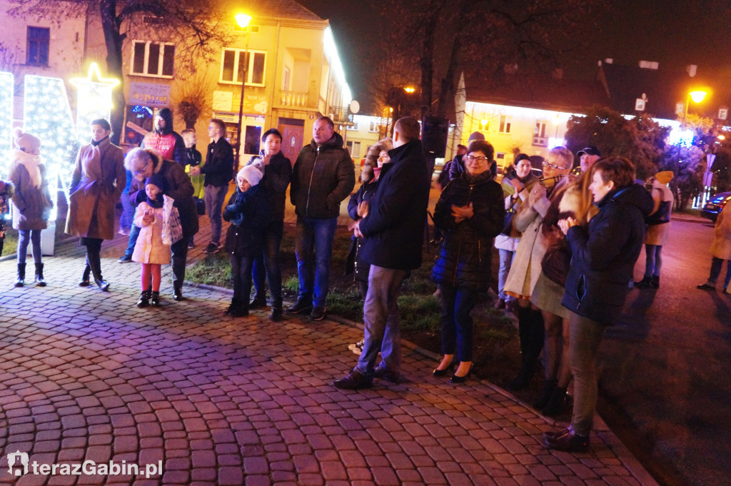 Gąbin ubrany w świąteczną szatę.