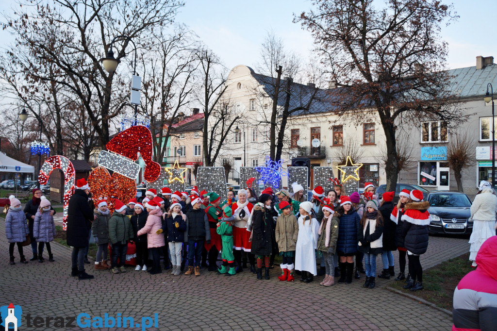 Mikołaj odwiedził dzieci na starówce...