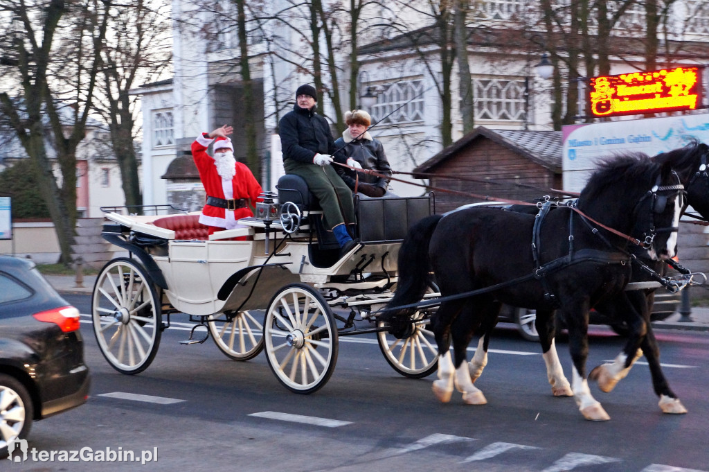 Mikołaj odwiedził dzieci na starówce...