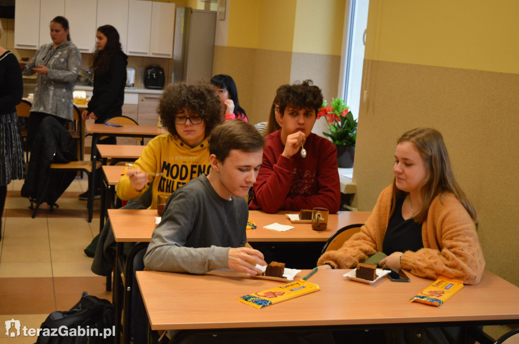 W gąbińskim Zespole Szkół realizują program Szkoła Dialogu.