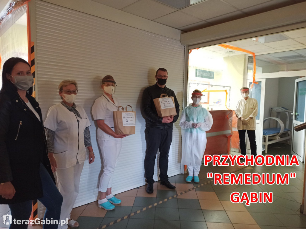 Kolejne maseczki rozdane.