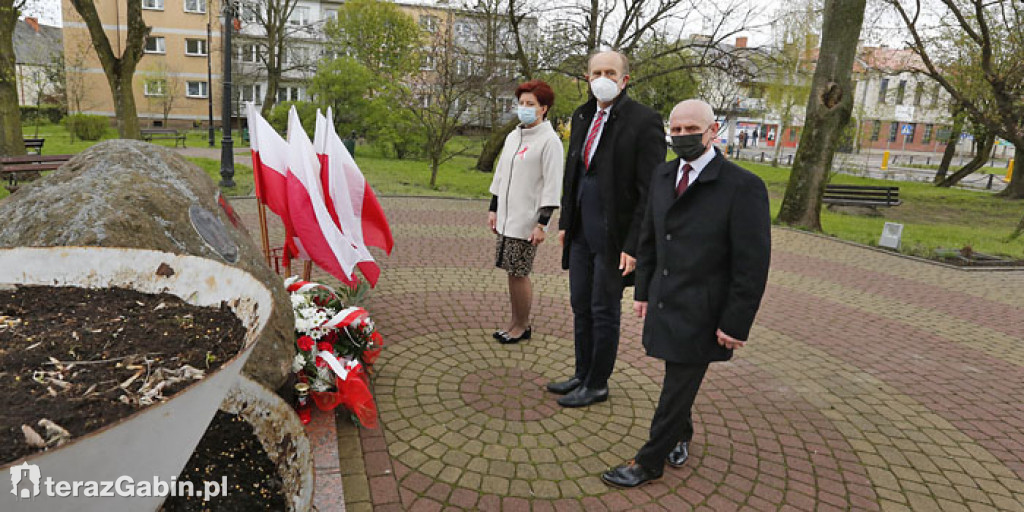 Skromne obchody 3 maja w Gąbinie.