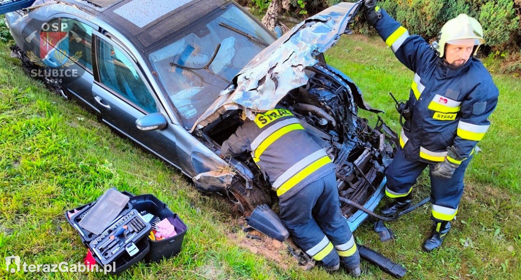 Wypadek w Studzieńcu. Kobieta w ciąży trafiła do szpitala.