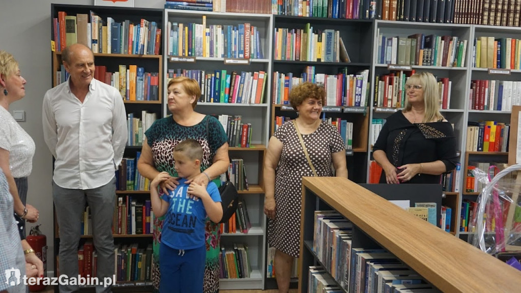 Piękne dzieła z ceramiki zaprezentowano podczas wernisażu.