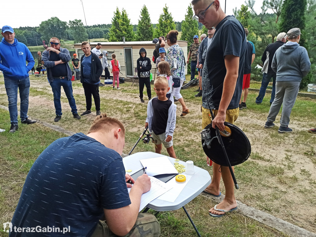 Wędkarska niedziela w Zdworzu.