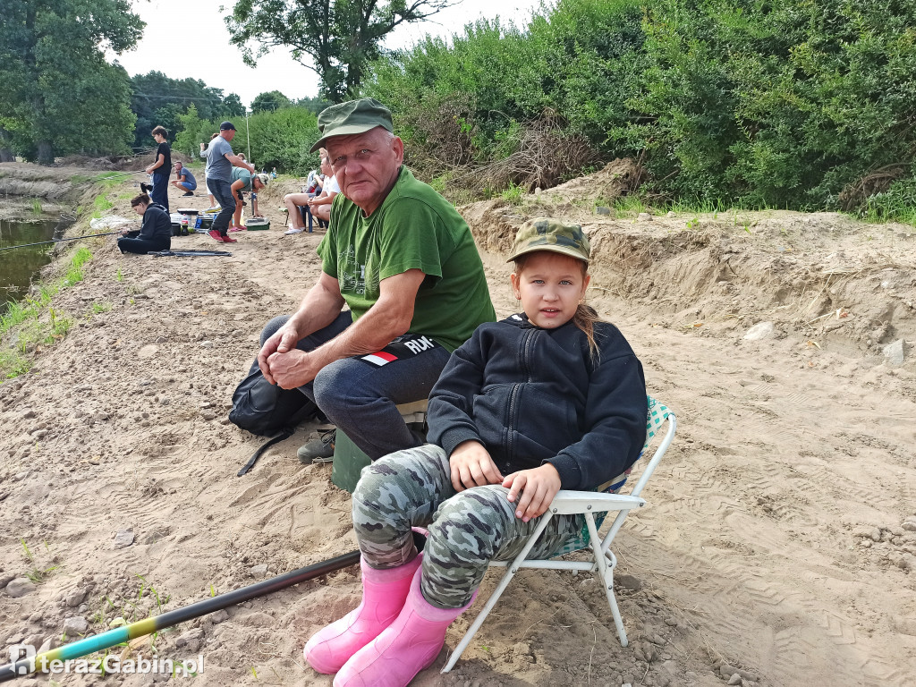 Wędkarska niedziela w Zdworzu.