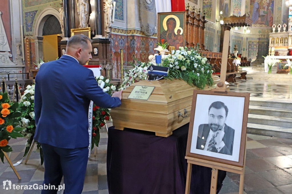 Tłumy żegnały Starostę Płockiego.