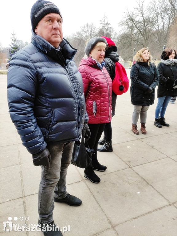 Seniorzy na wycieczce w Warszawie.