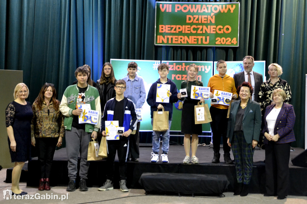 Dzień Bezpiecznego Internetu w gąbińskim Staszicu.