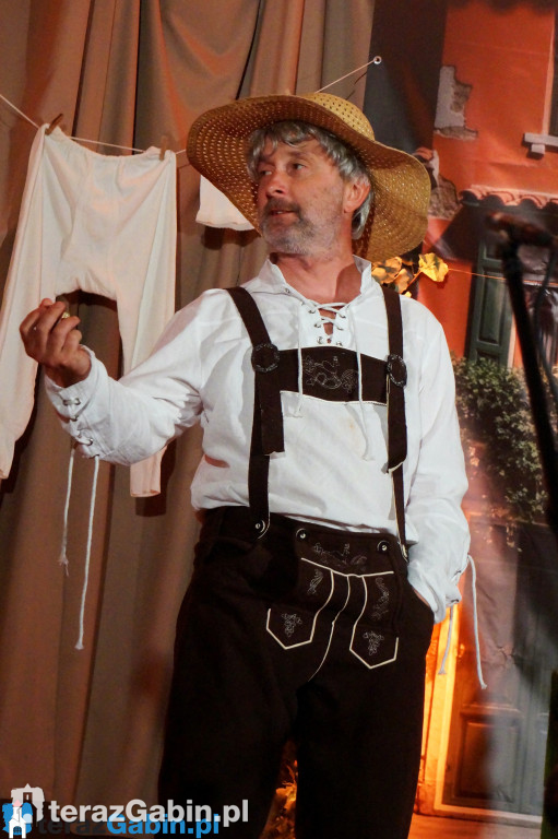 Włoska awantura na deskach gąbińskiego teatru [zdjęcia]