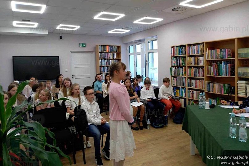 Konkurs Recytatorski &quot;Pięknie być człowiekiem&quot;