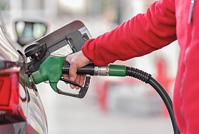 Ceny paliw. Kierowcy nie odczują zmian, eksperci mówią o "napiętej sytuacji"-56257