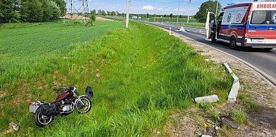 Kolejny wypadek na skrzyżowaniu obwodnicy. Poszkodowany motocyklista. -56372