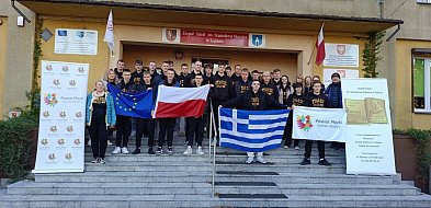 Uczniowie z Zespołu Szkół na praktykach w Grecji. -58854