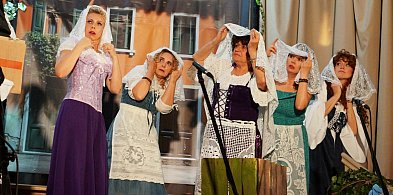 Włoska awantura na deskach gąbińskiego teatru [zdjęcia]-58864