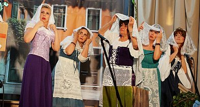 Włoska awantura na deskach gąbińskiego teatru [zdjęcia]-58864