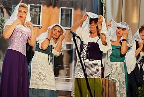 Włoska awantura na deskach gąbińskiego teatru [zdjęcia]-58864