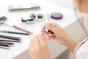 Nie używaj tych kosmetyków. GIS ostrzega przed produktami-59872